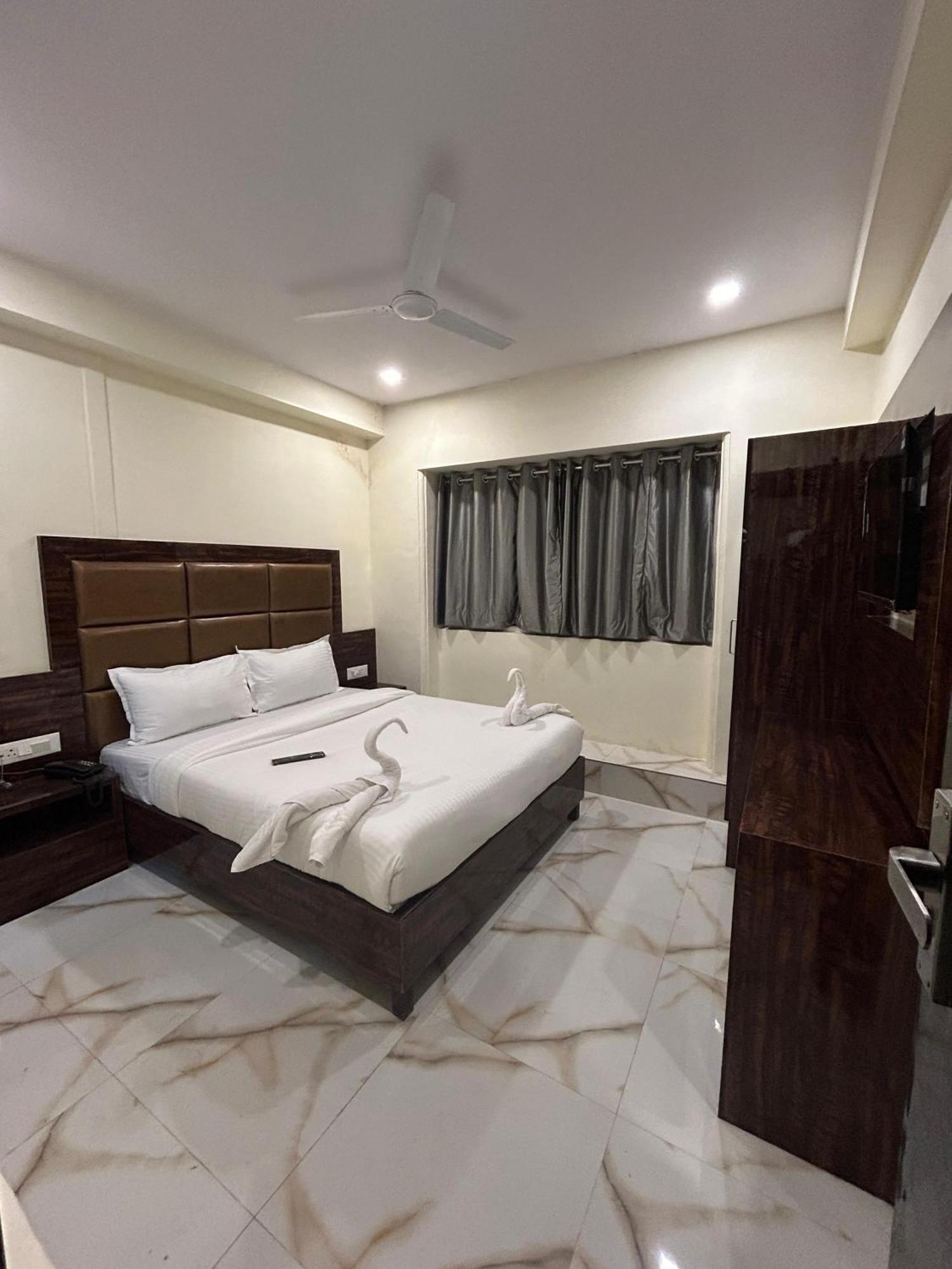 Hotel Rinza Residency Bombay Exterior foto