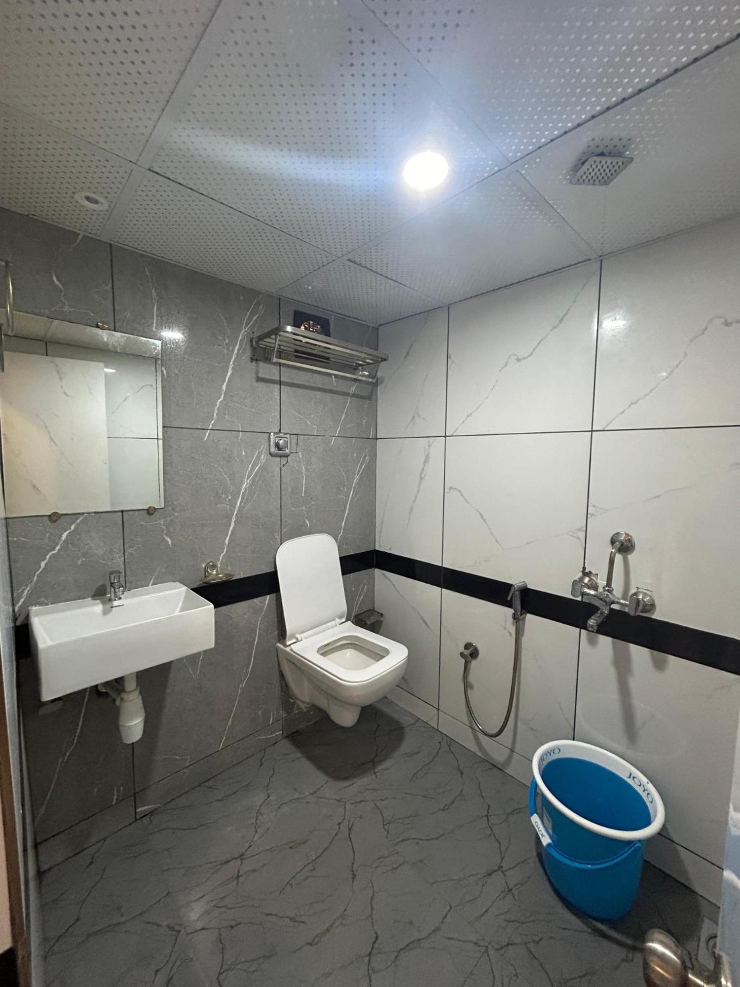 Hotel Rinza Residency Bombay Exterior foto
