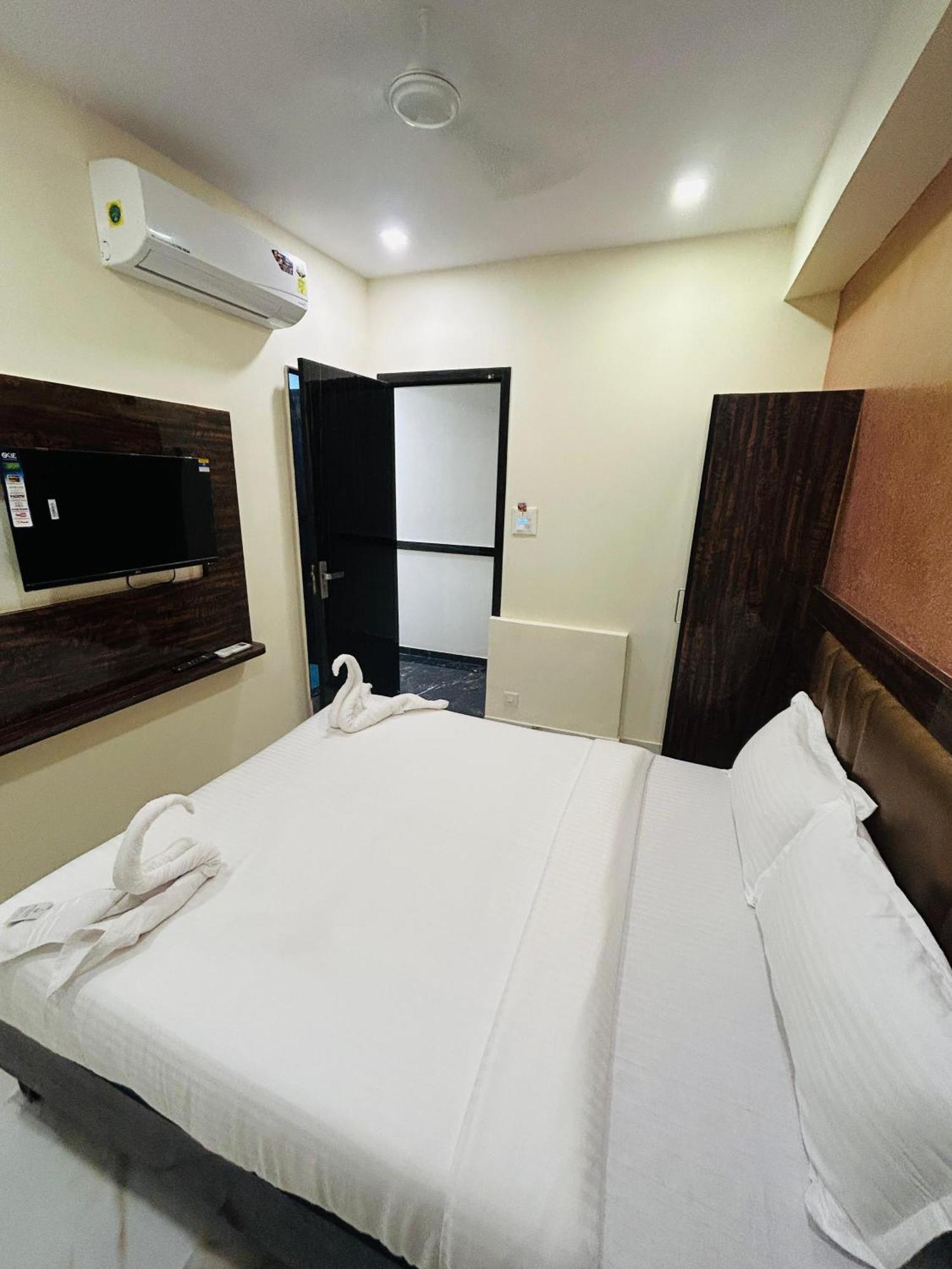 Hotel Rinza Residency Bombay Exterior foto